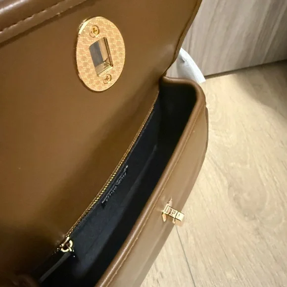 Elegant Brown Crossbody Bag - Picture 5 of 5